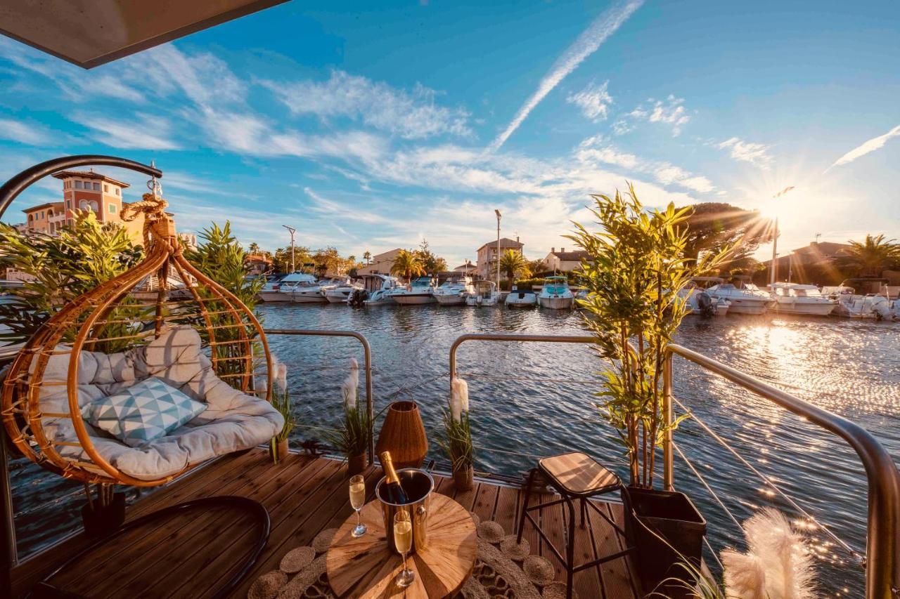 Botel Escale Royale
